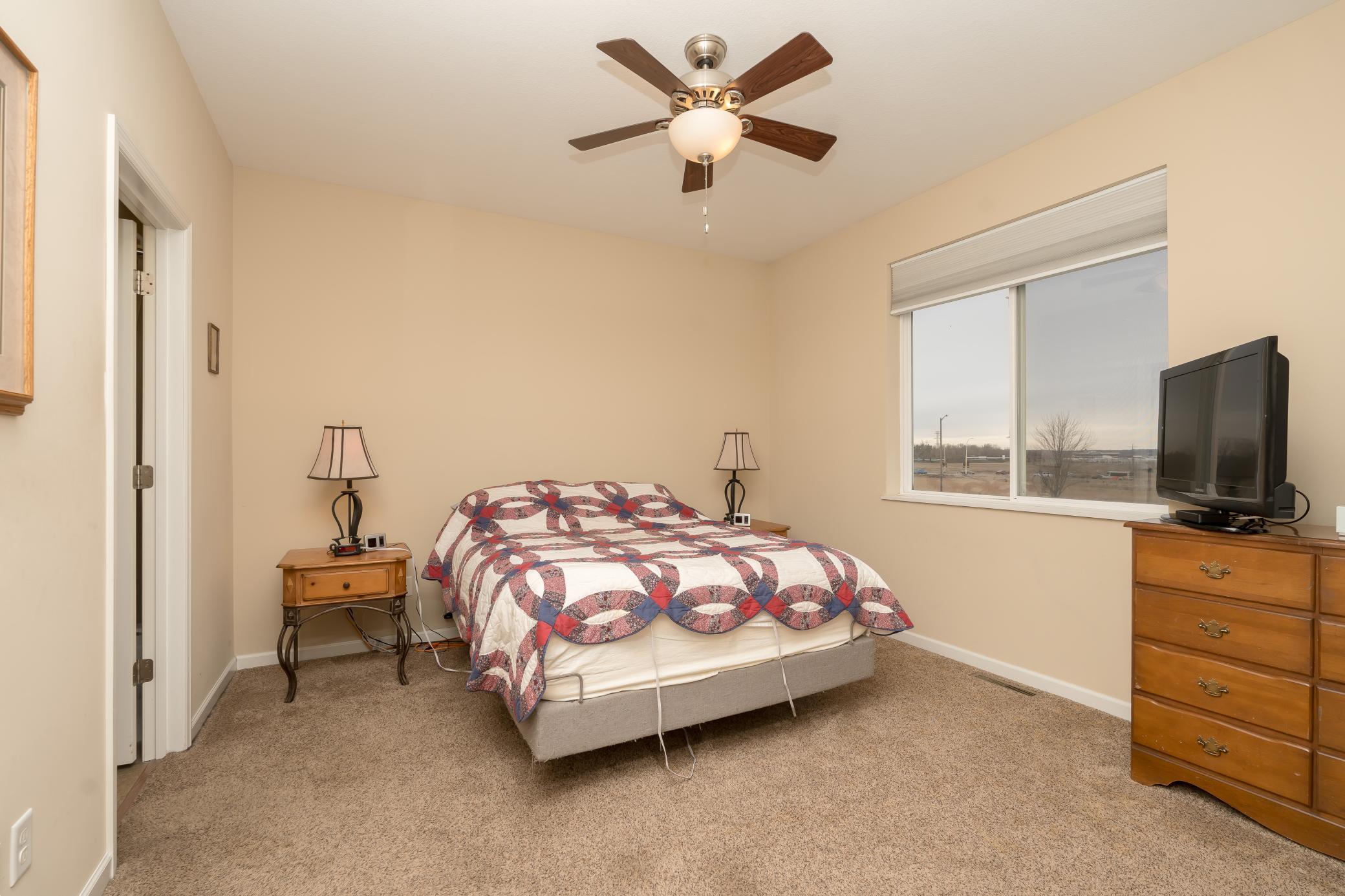 4129 Jarmann Lane Property Photo 11