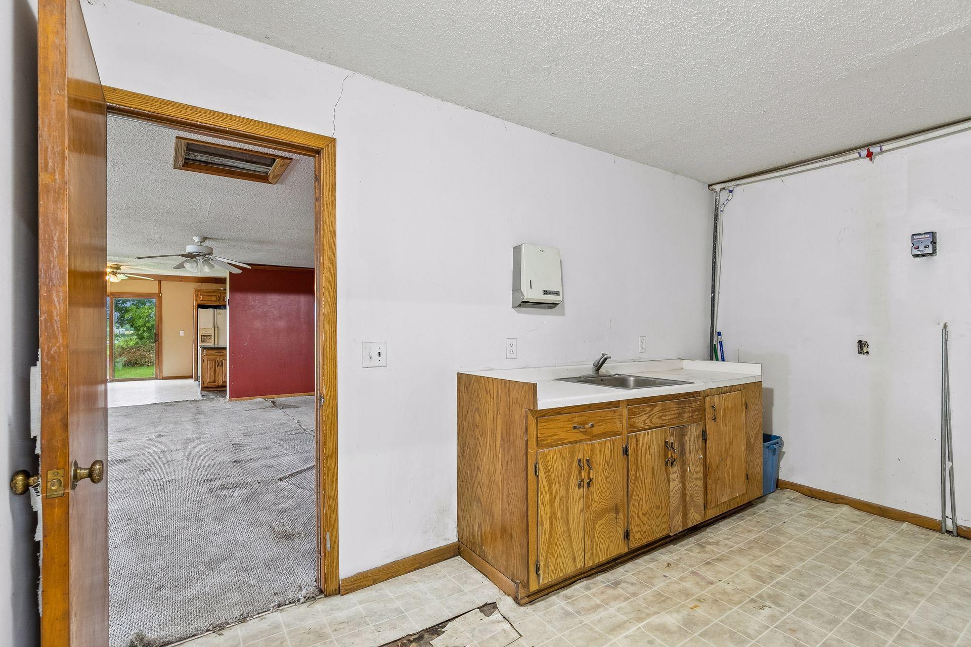 39606 230th Street Property Photo 22