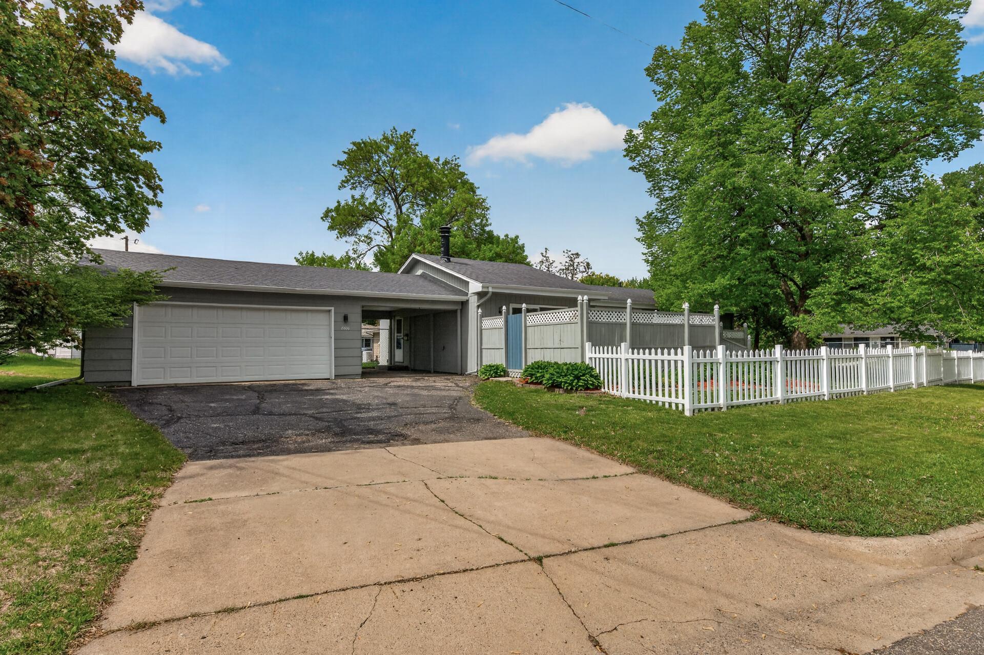 8600 31st Avenue N Property Photo 12