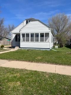 102 8th Street Property Photo 1