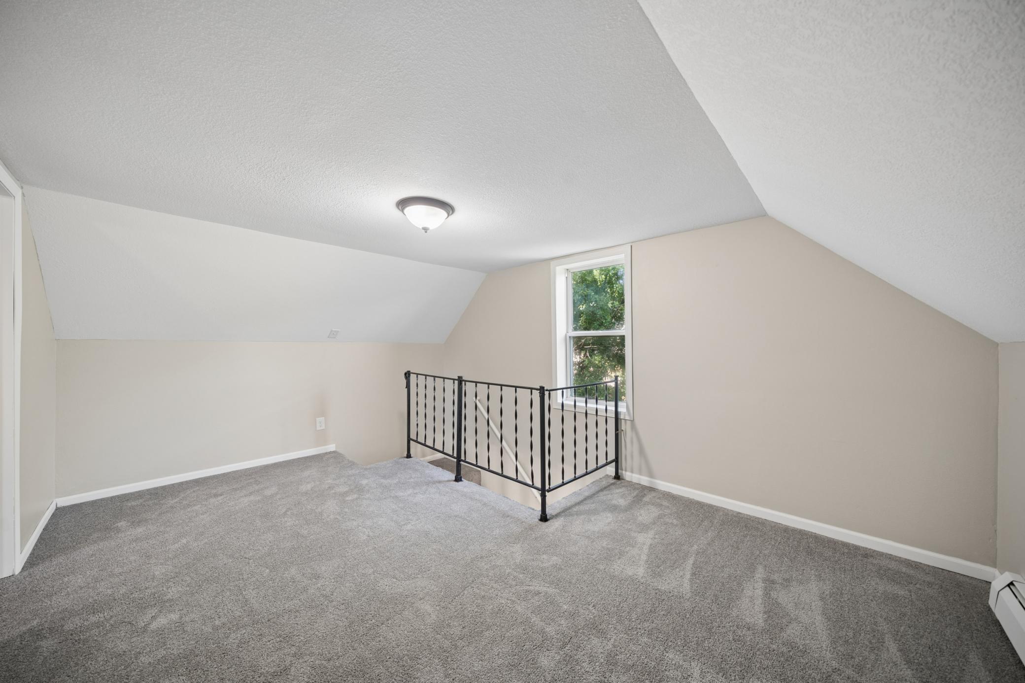 210 Willow Street Property Photo 16