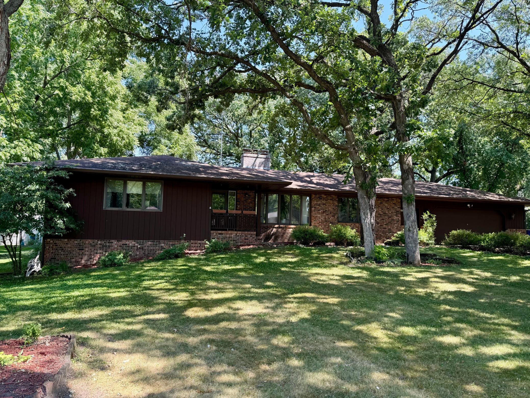 2426 Cooper Avenue S Property Photo 1