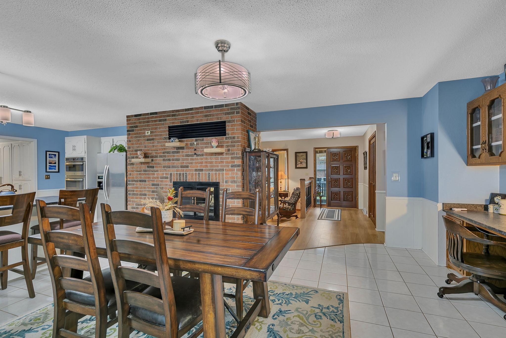 2426 Cooper Avenue S Property Photo 9