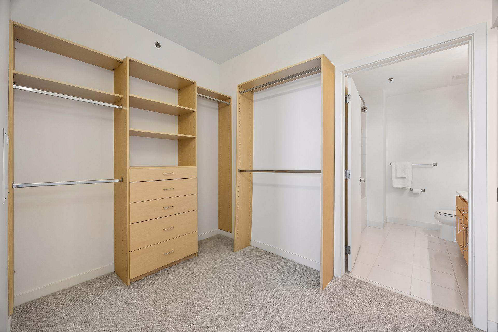 929 Portland Avenue 2007 Property Photo 13