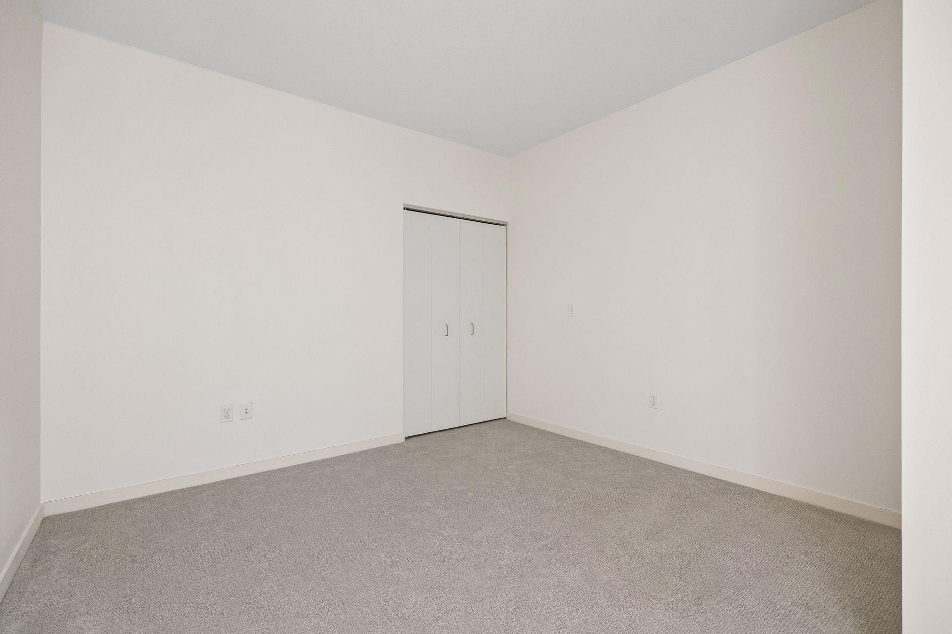 929 Portland Avenue 2007 Property Photo 15