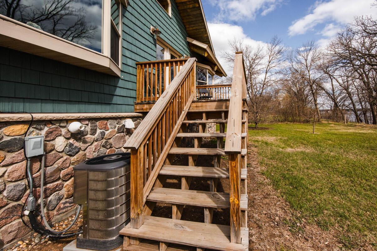 48484 Flicker Lane Property Photo 16