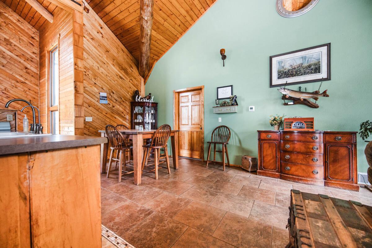 48484 Flicker Lane Property Photo 27
