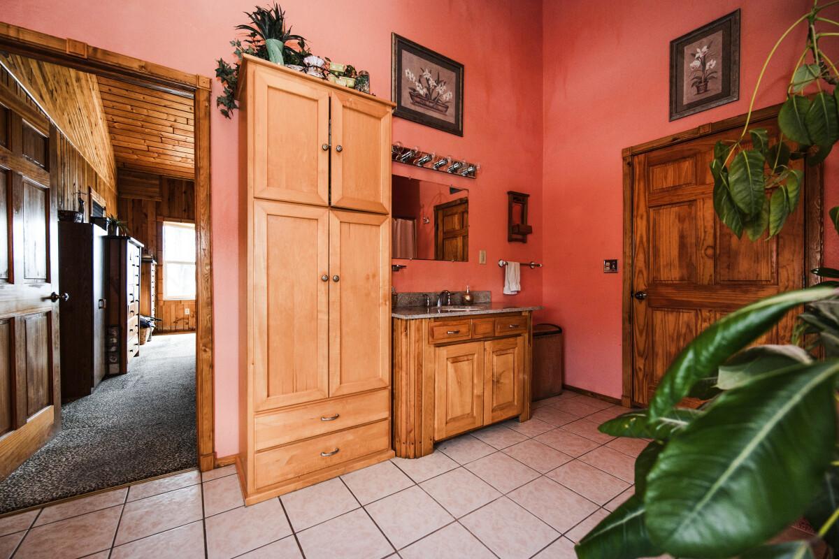 48484 Flicker Lane Property Photo 33