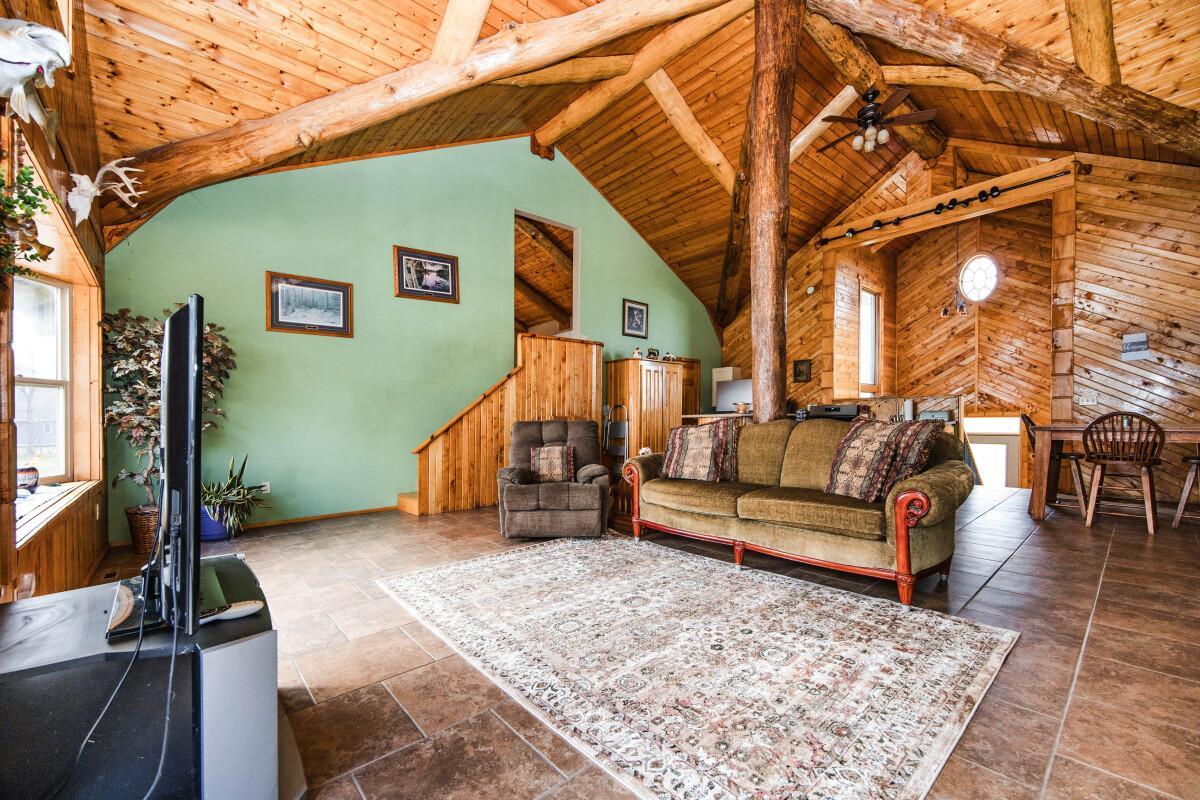 48484 Flicker Lane Property Photo 41