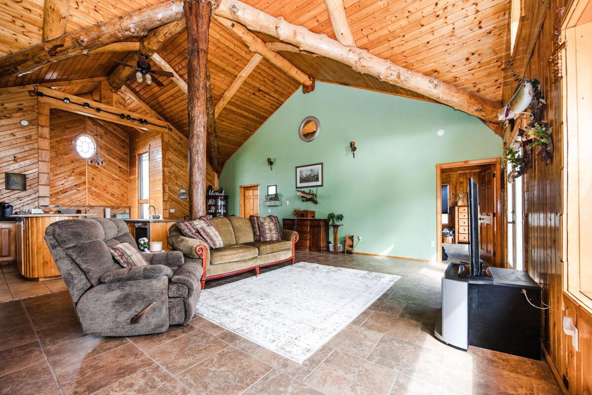 48484 Flicker Lane Property Photo 43