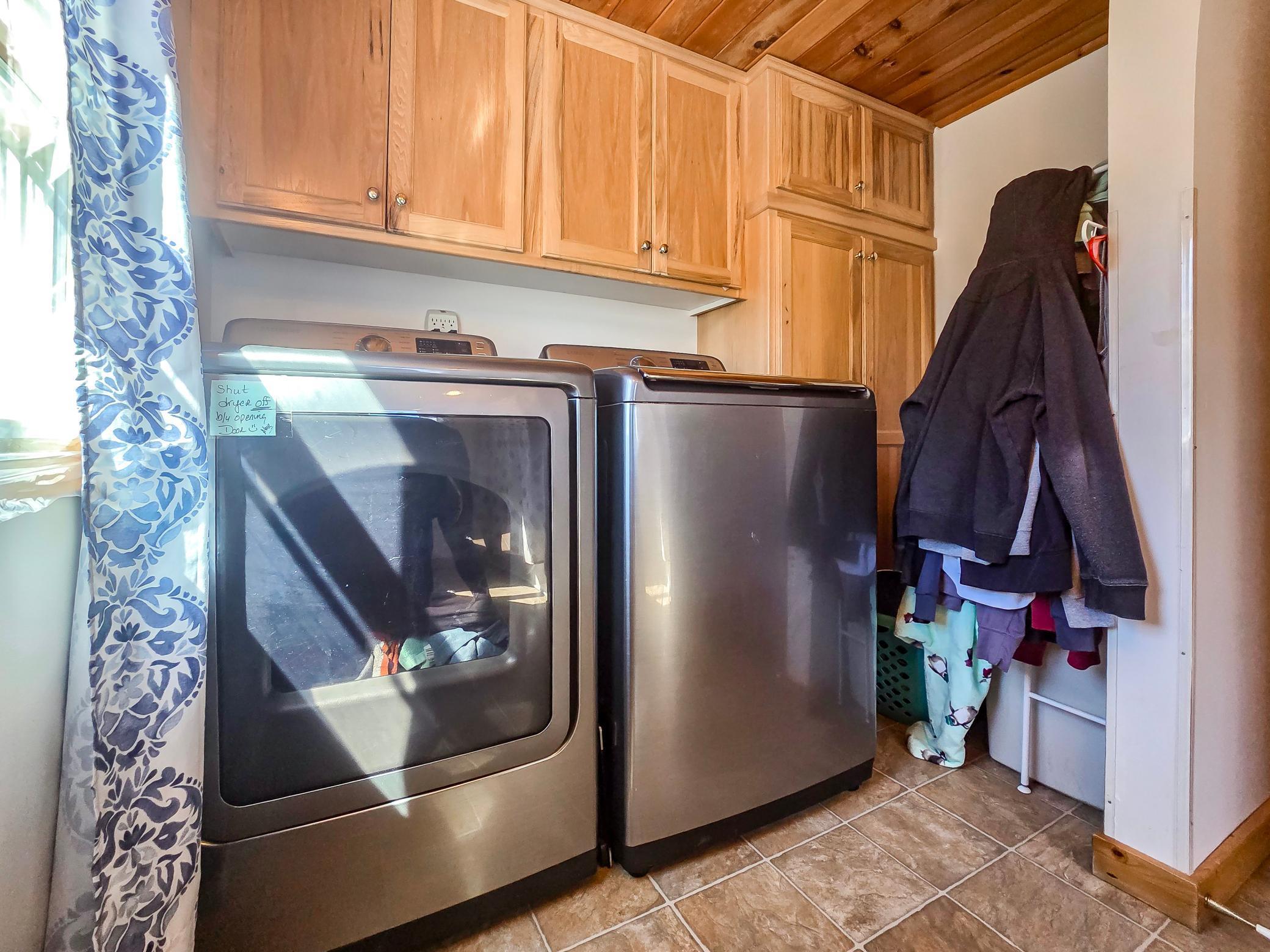 11 2nd Avenue Se Property Photo 10