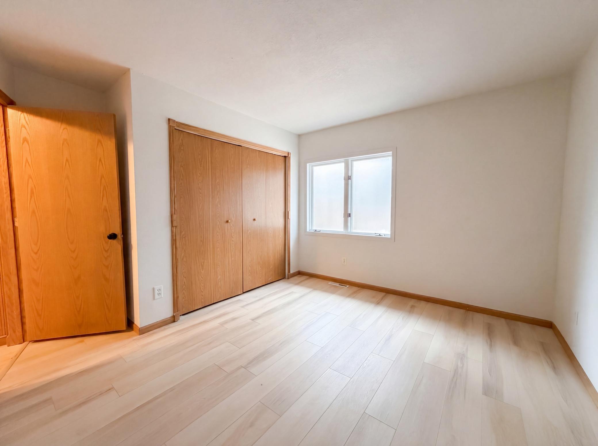 6475 Grandview Drive Property Photo 4