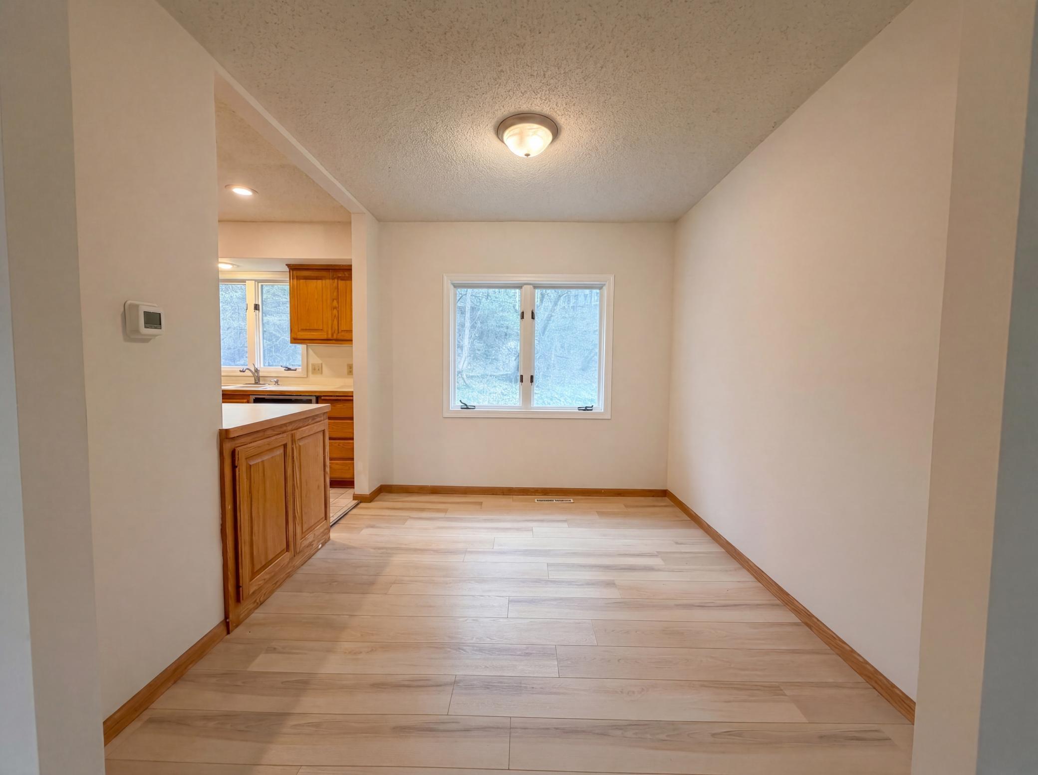 6475 Grandview Drive Property Photo 6