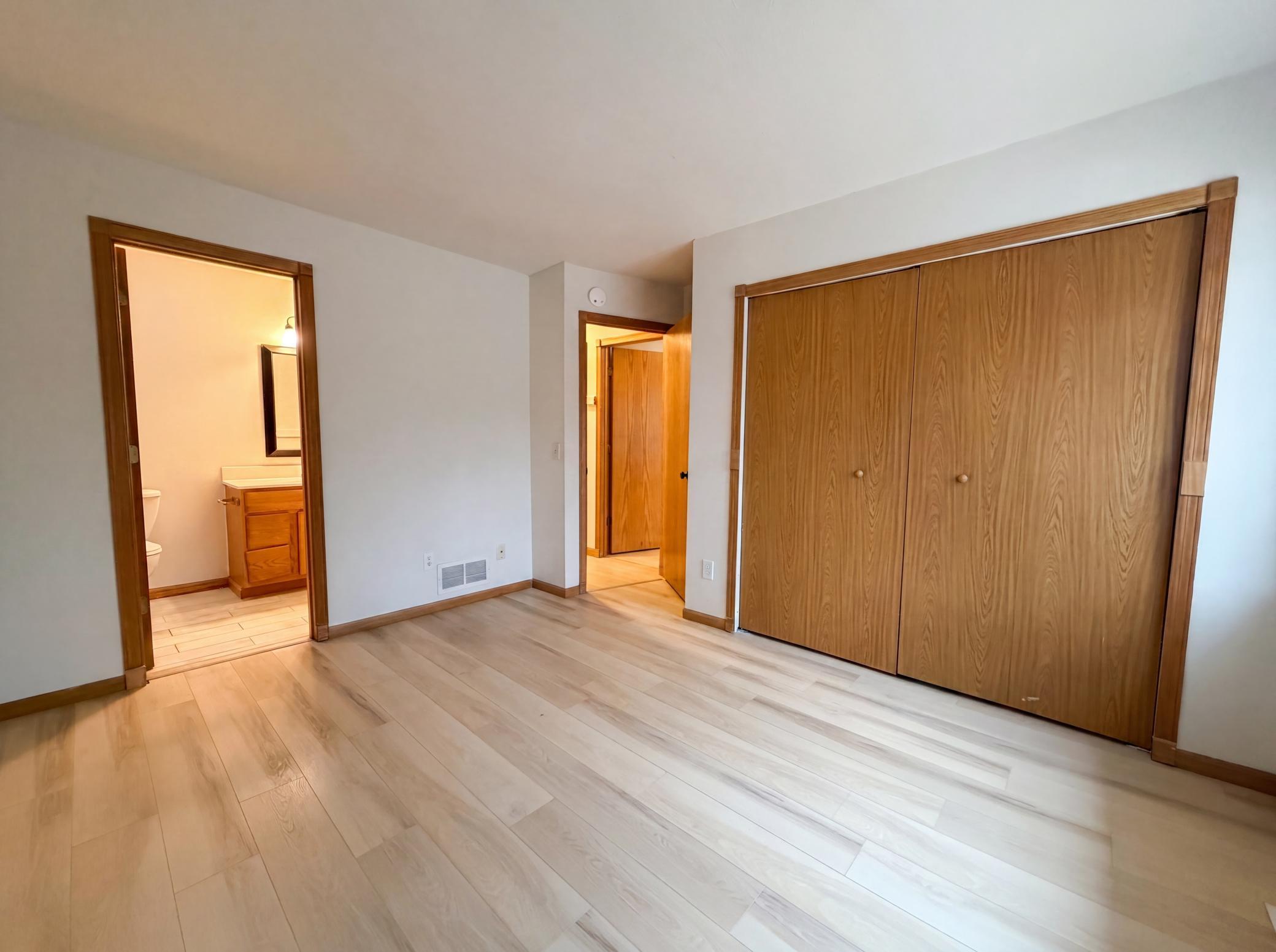 6475 Grandview Drive Property Photo 12