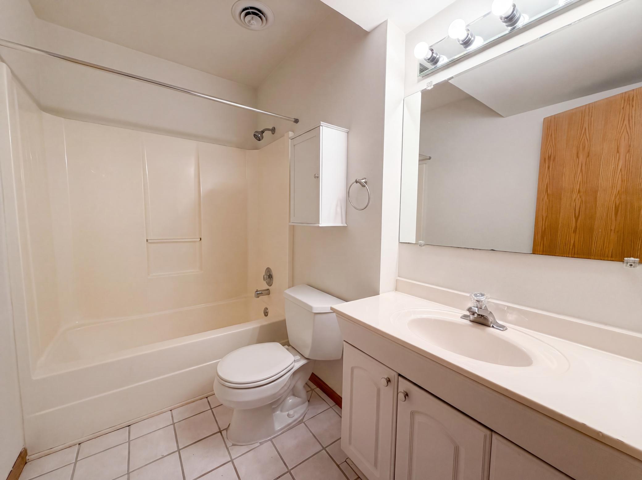 6475 Grandview Drive Property Photo 13