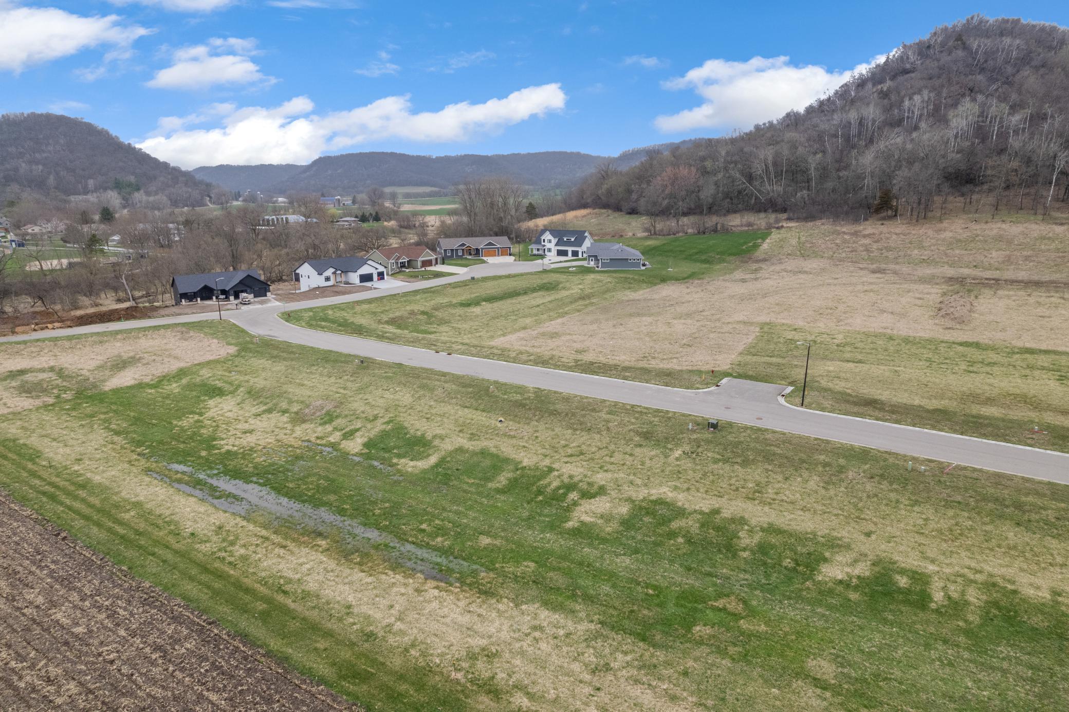 255 Pheasant Run Property Photo 6