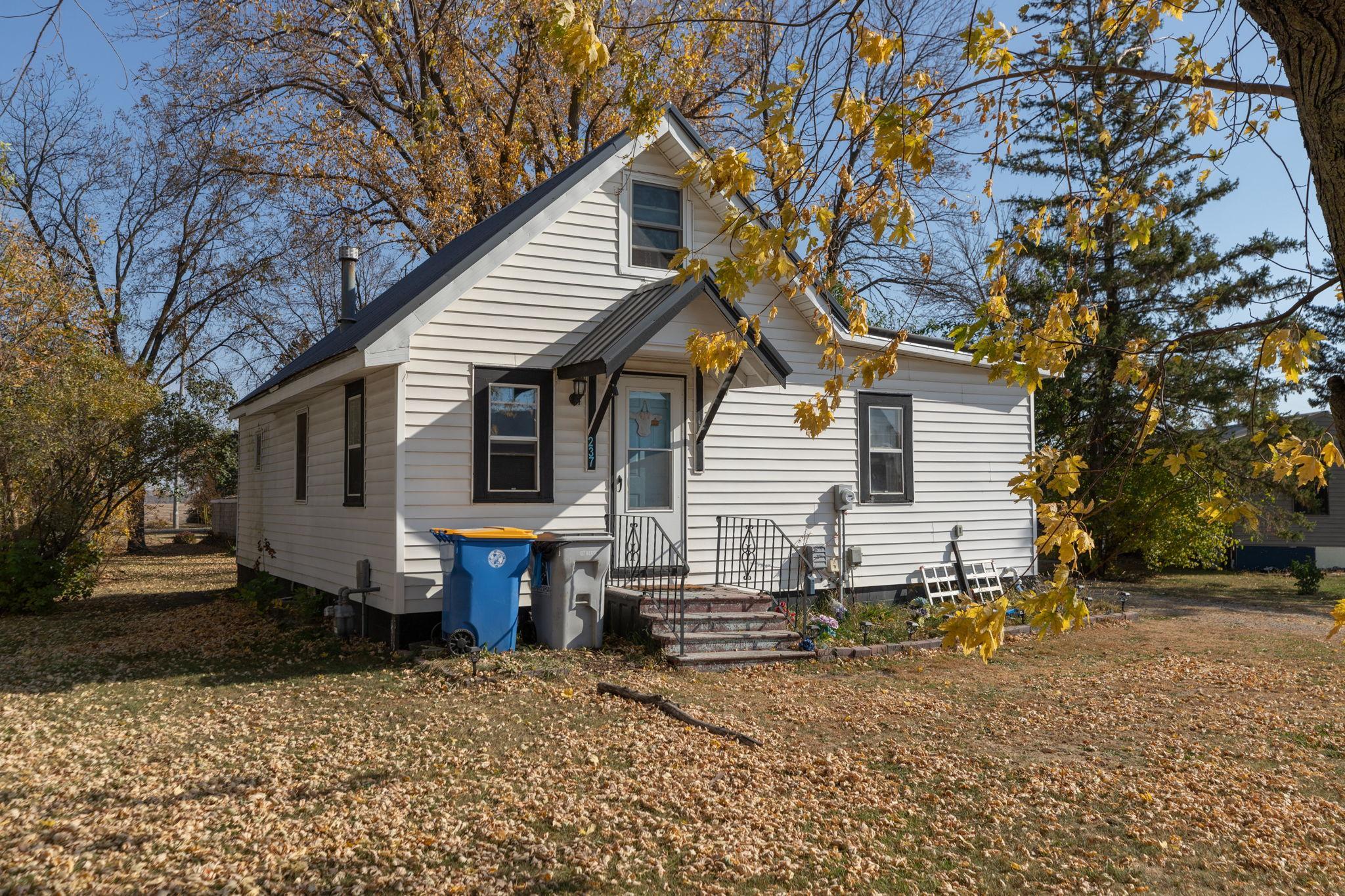 237 Mill Avenue S Property Photo 1