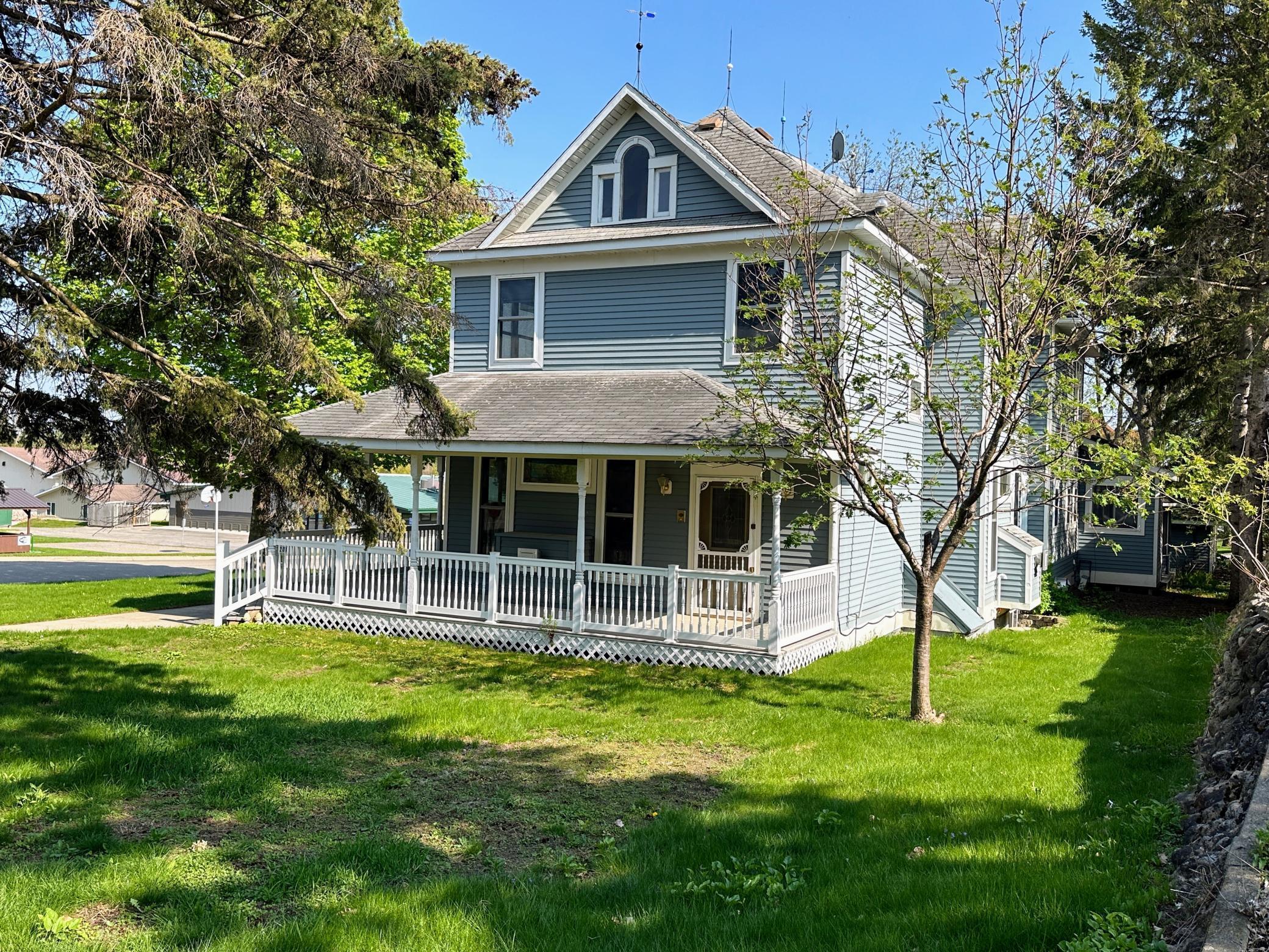 201 W Main Street W Property Photo 6