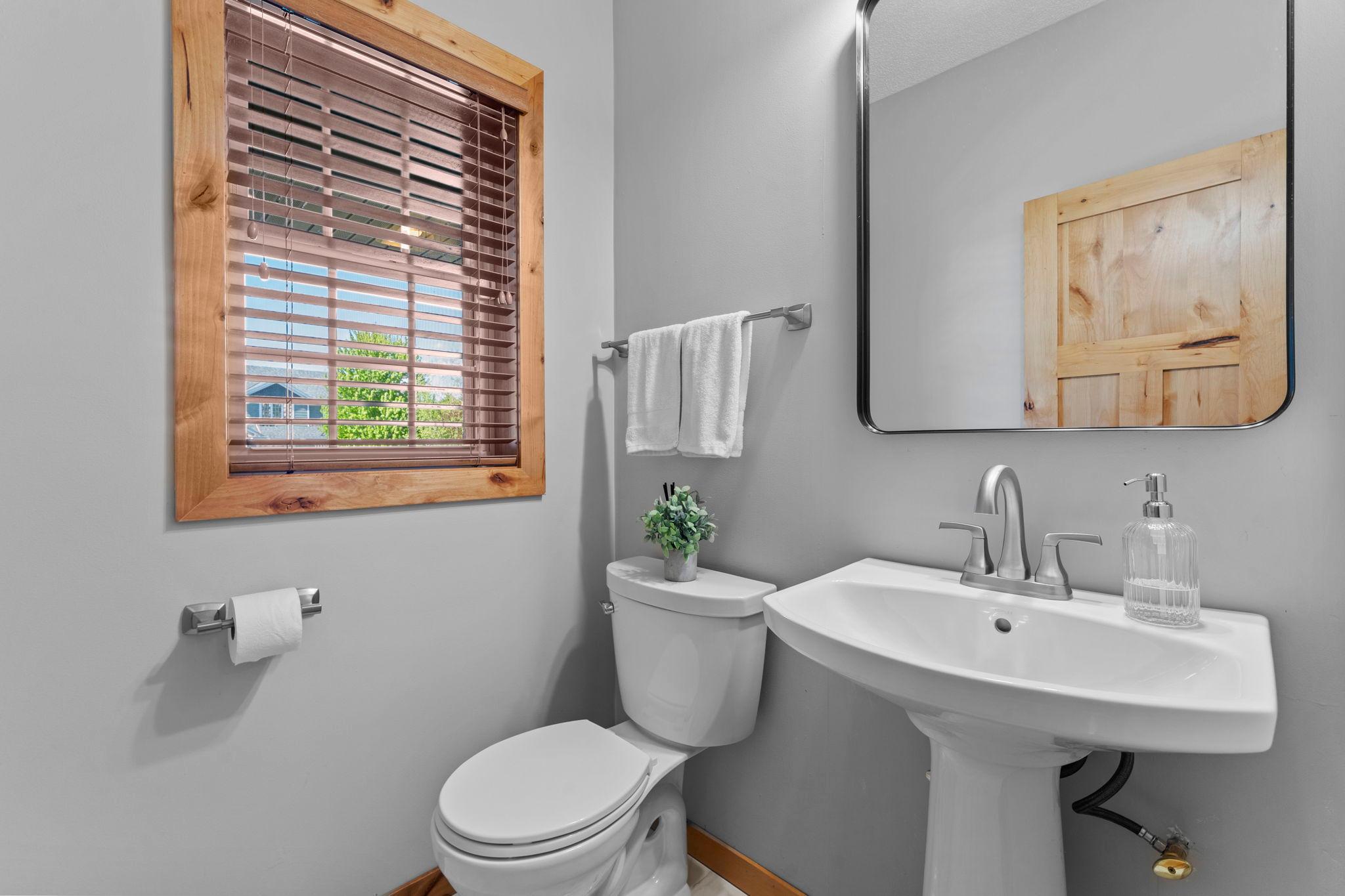 10697 106th Avenue N Property Photo 16