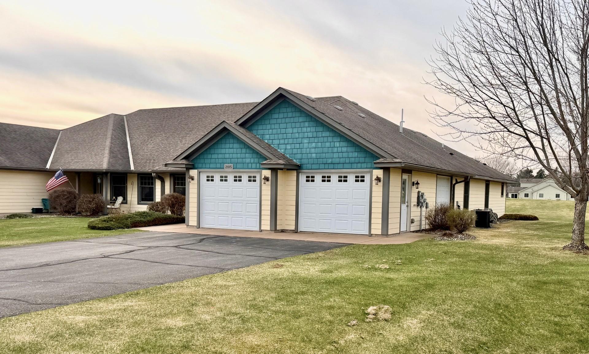 2015 Highland Circle E Property Photo 3
