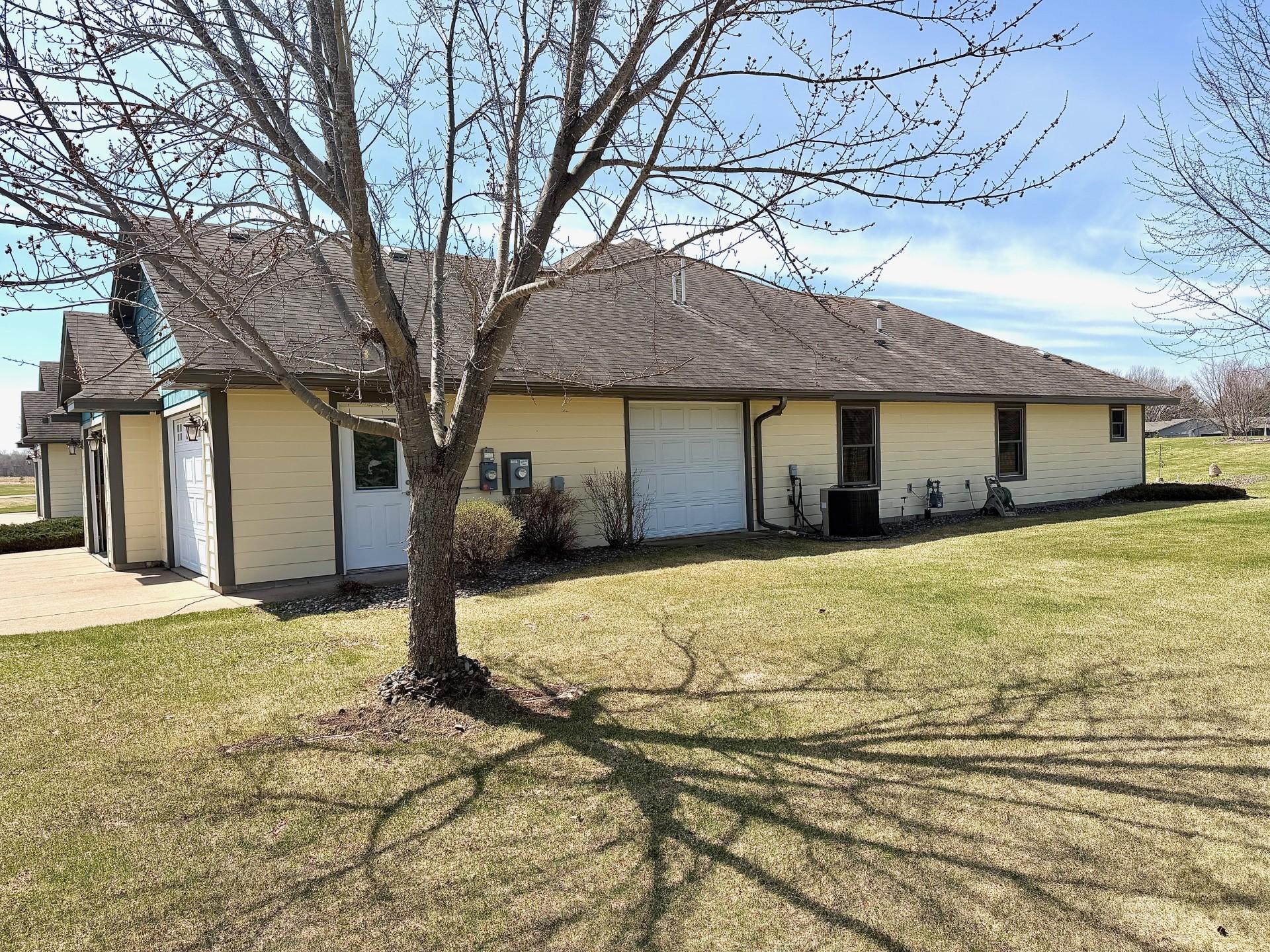 2015 Highland Circle E Property Photo 5