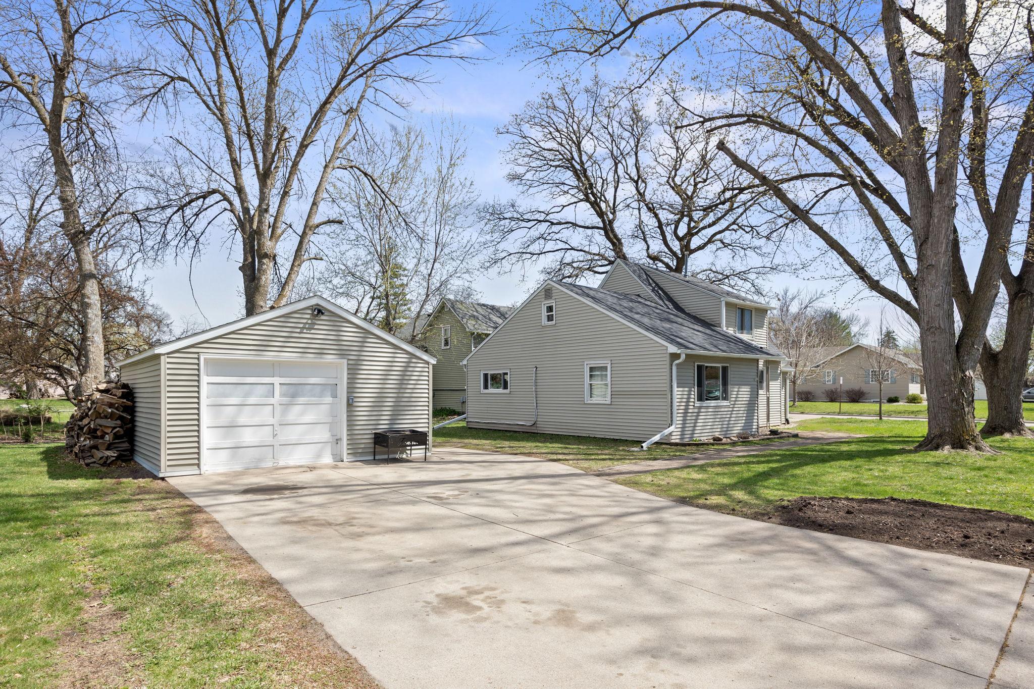 437 Linden Avenue Sw Property Photo 1
