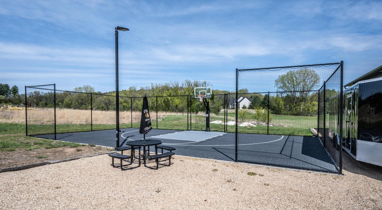 5211 Trading Post Trail S Property Photo 60