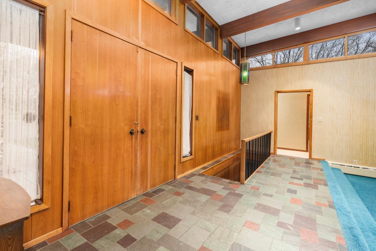 1700 Hillcrest Road Property Photo 3