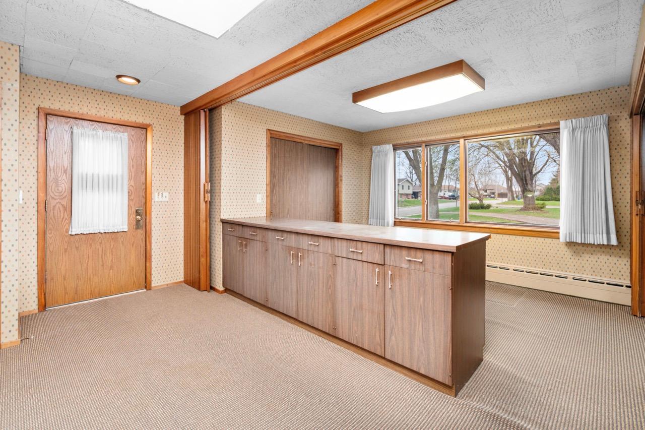1700 Hillcrest Road Property Photo 10
