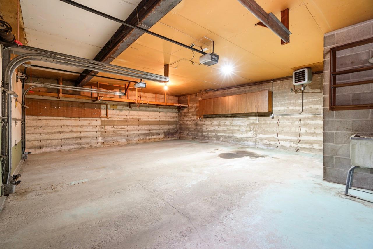 1700 Hillcrest Road Property Photo 32