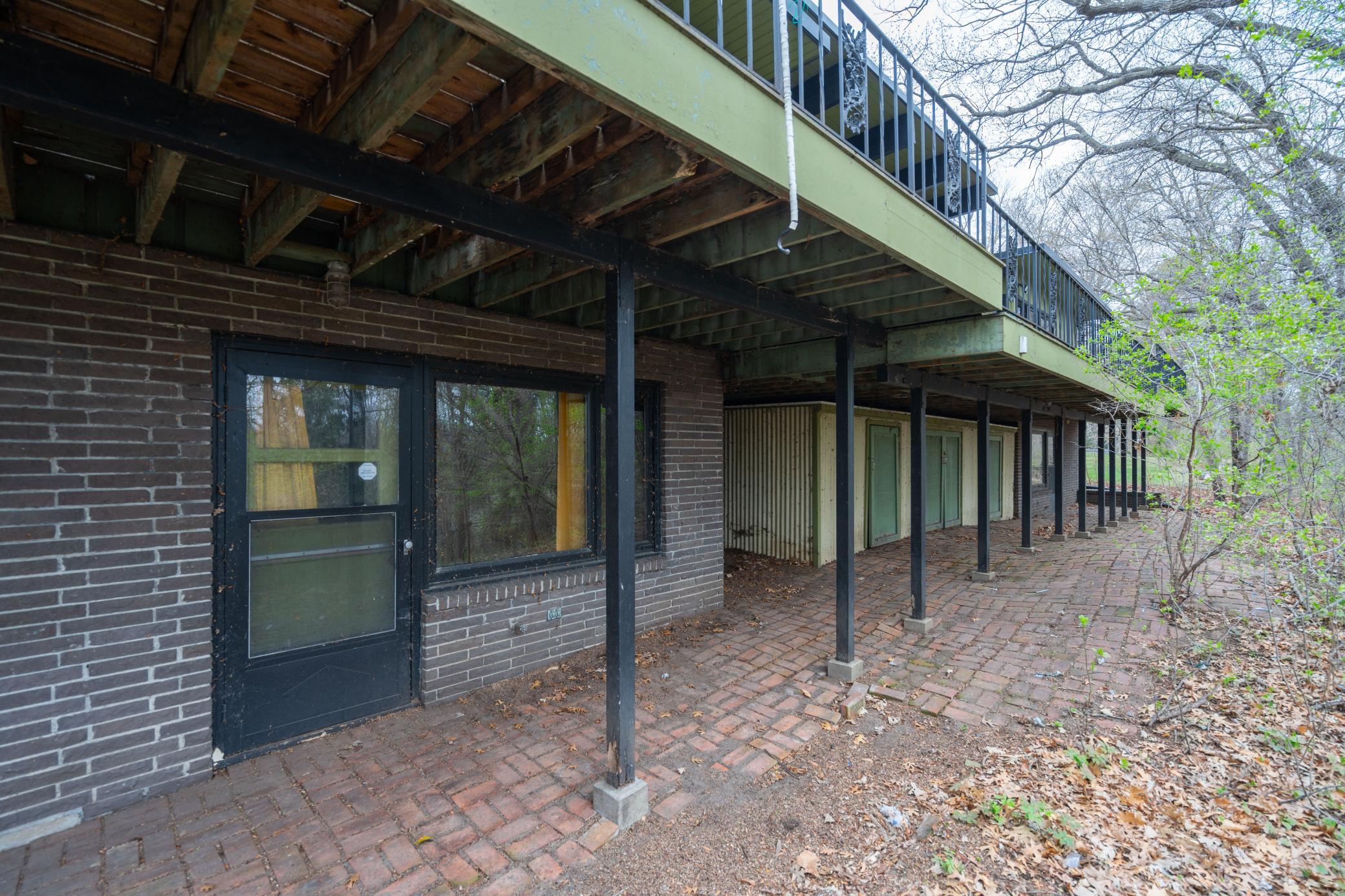 1700 Hillcrest Road Property Photo 43