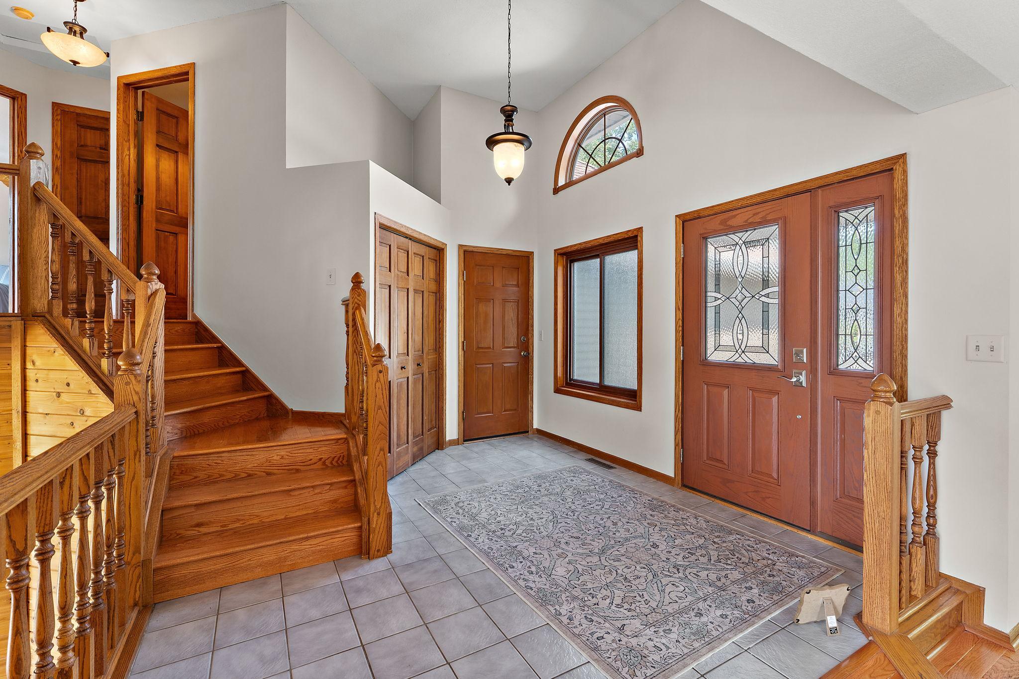 2330 Overlook Circle E Property Photo 9