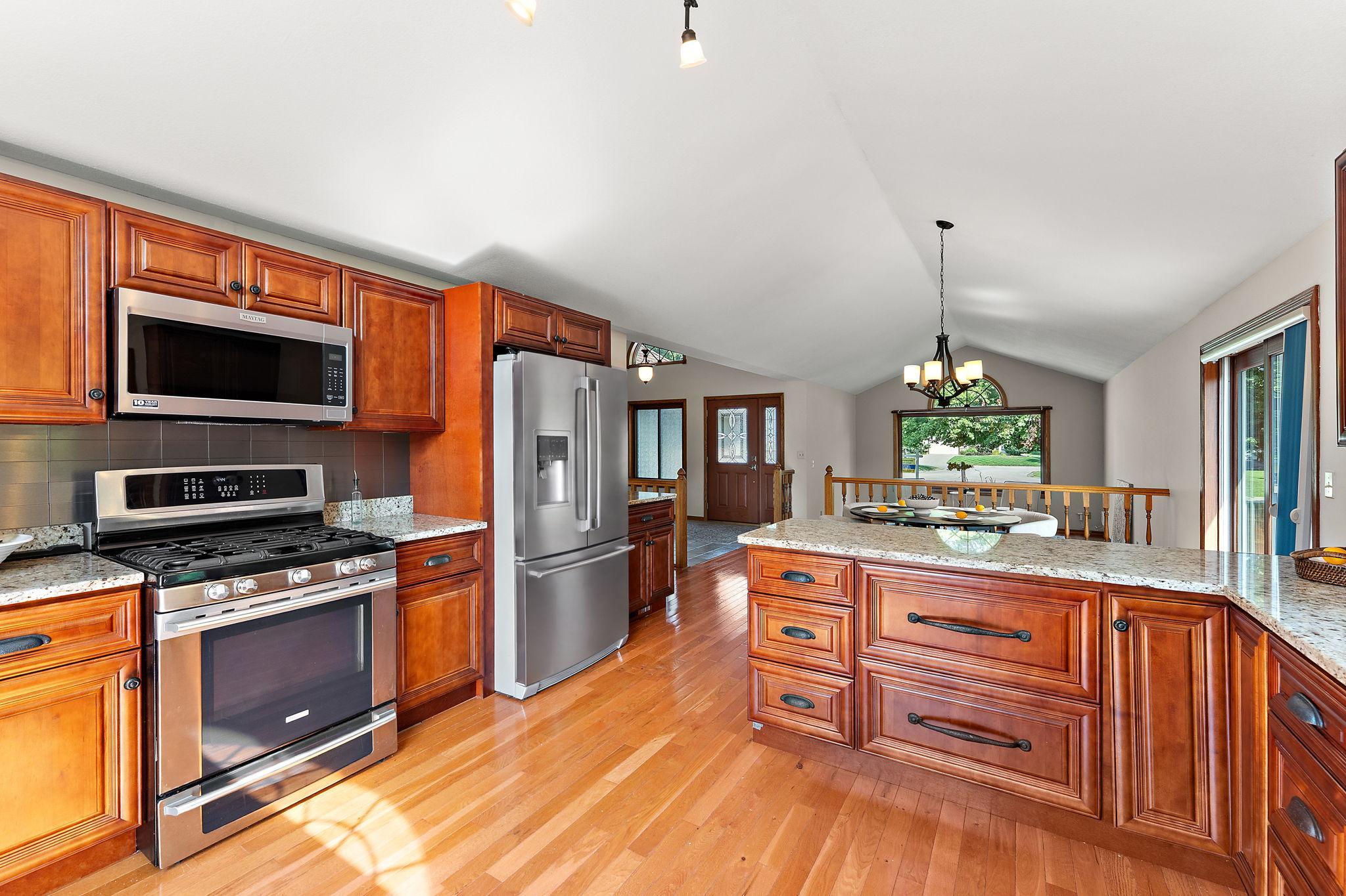 2330 Overlook Circle E Property Photo 14