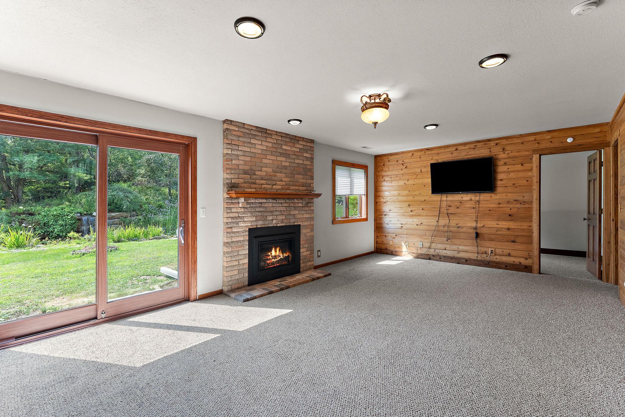 2330 Overlook Circle E Property Photo 23