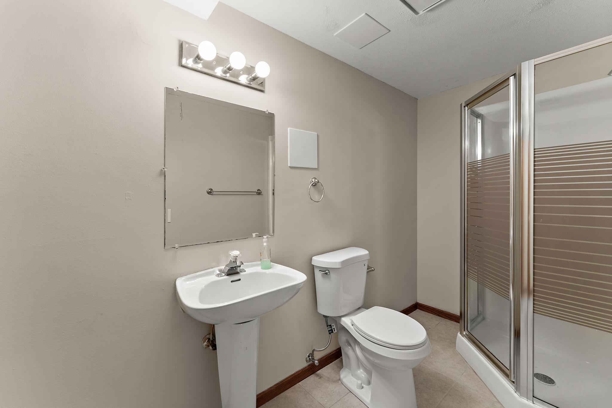 2330 Overlook Circle E Property Photo 25