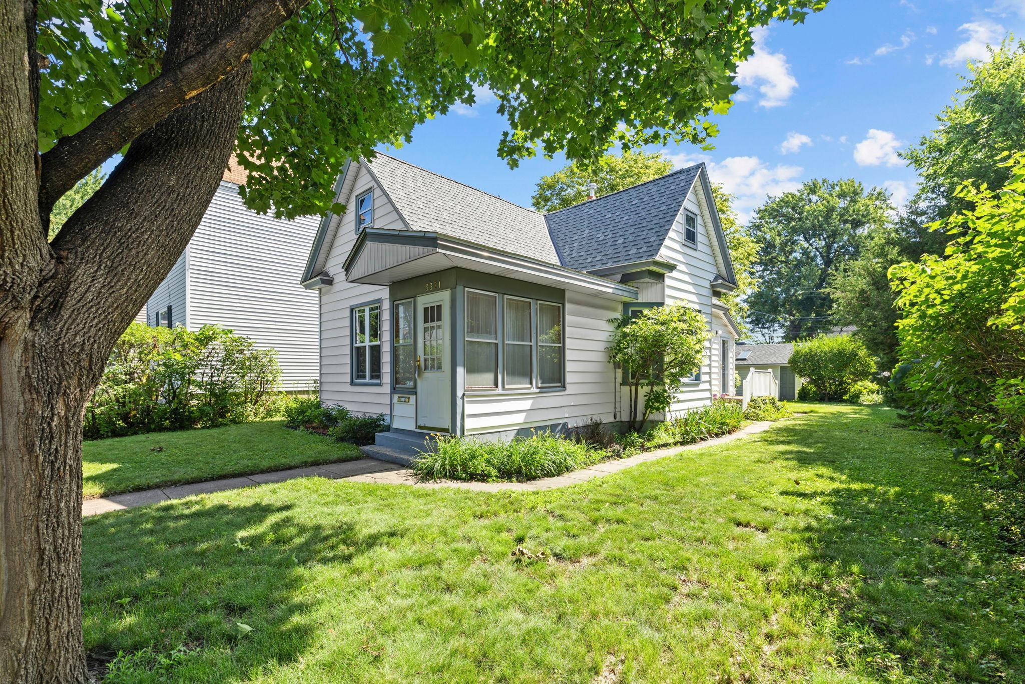 3321 Longfellow Avenue Property Photo 2