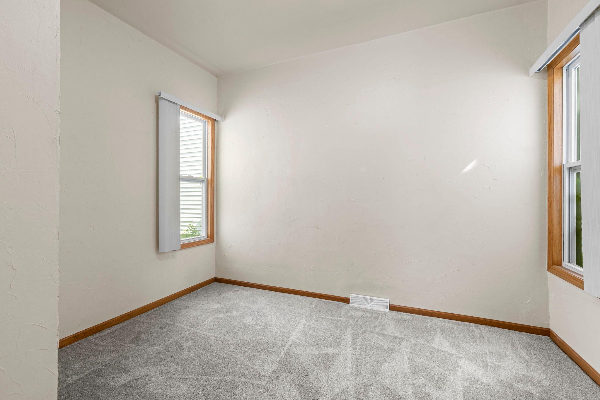 3321 Longfellow Avenue Property Photo 23
