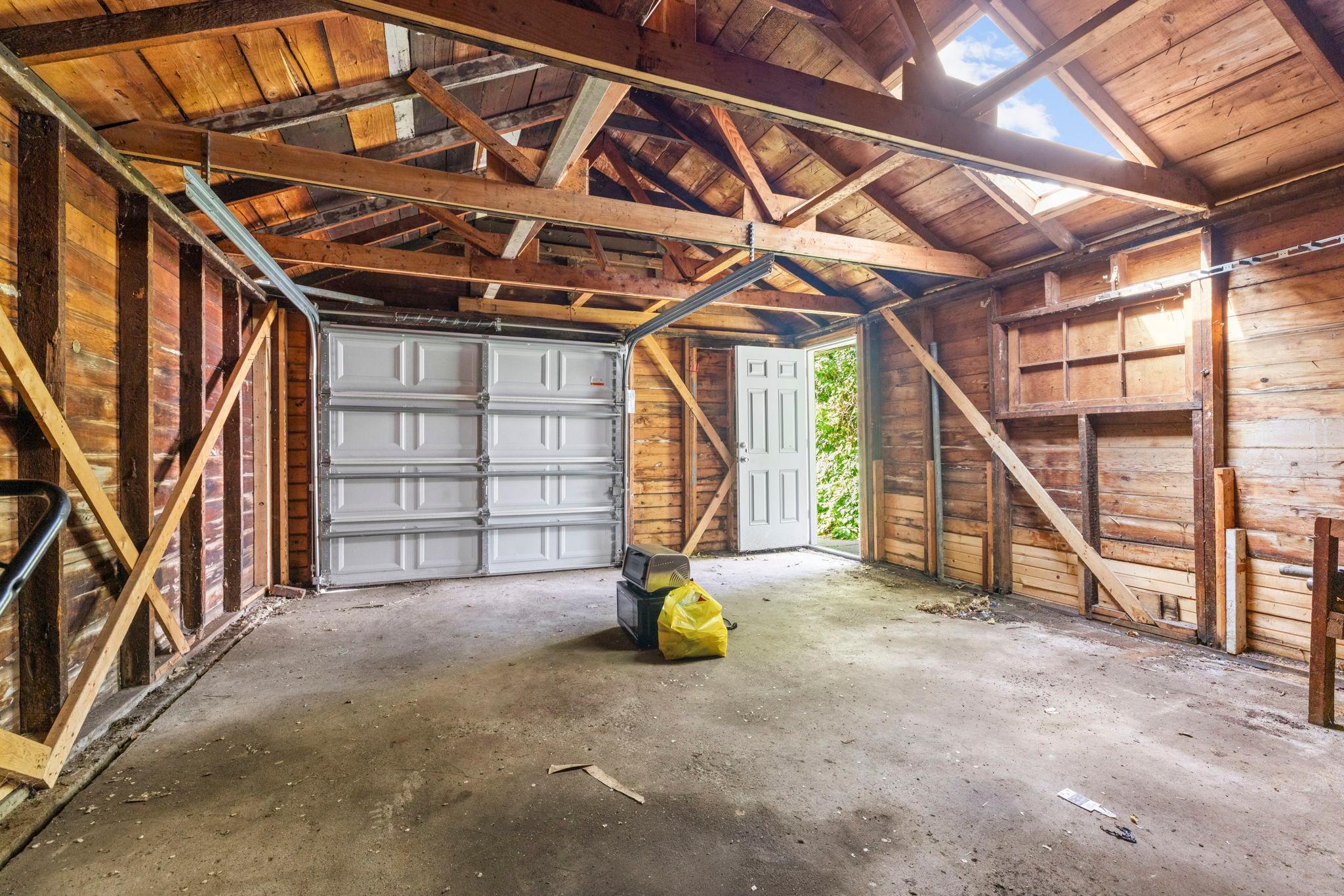 3321 Longfellow Avenue Property Photo 31