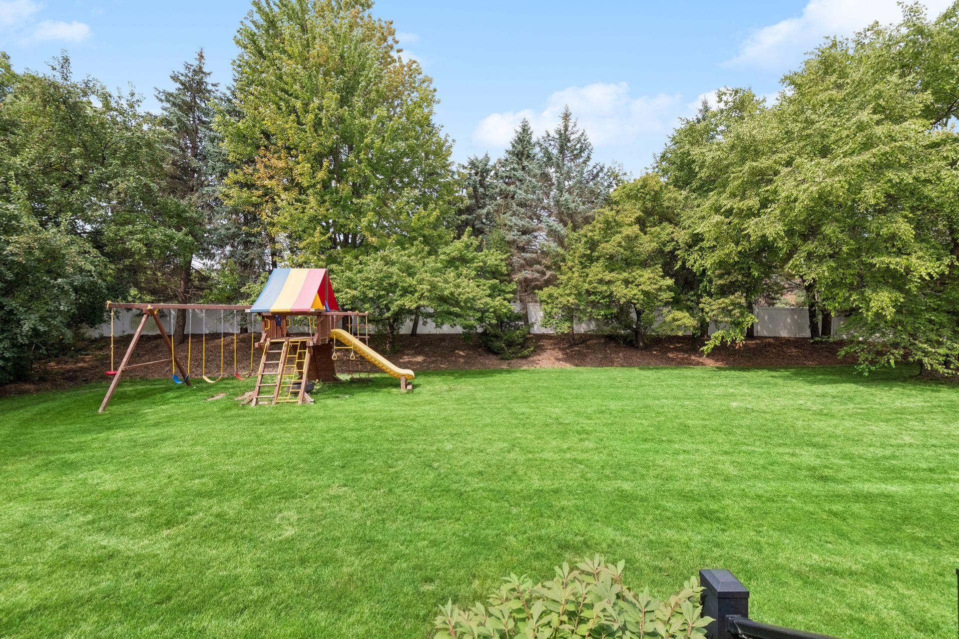 899 Rolling Bluff Property Photo 35