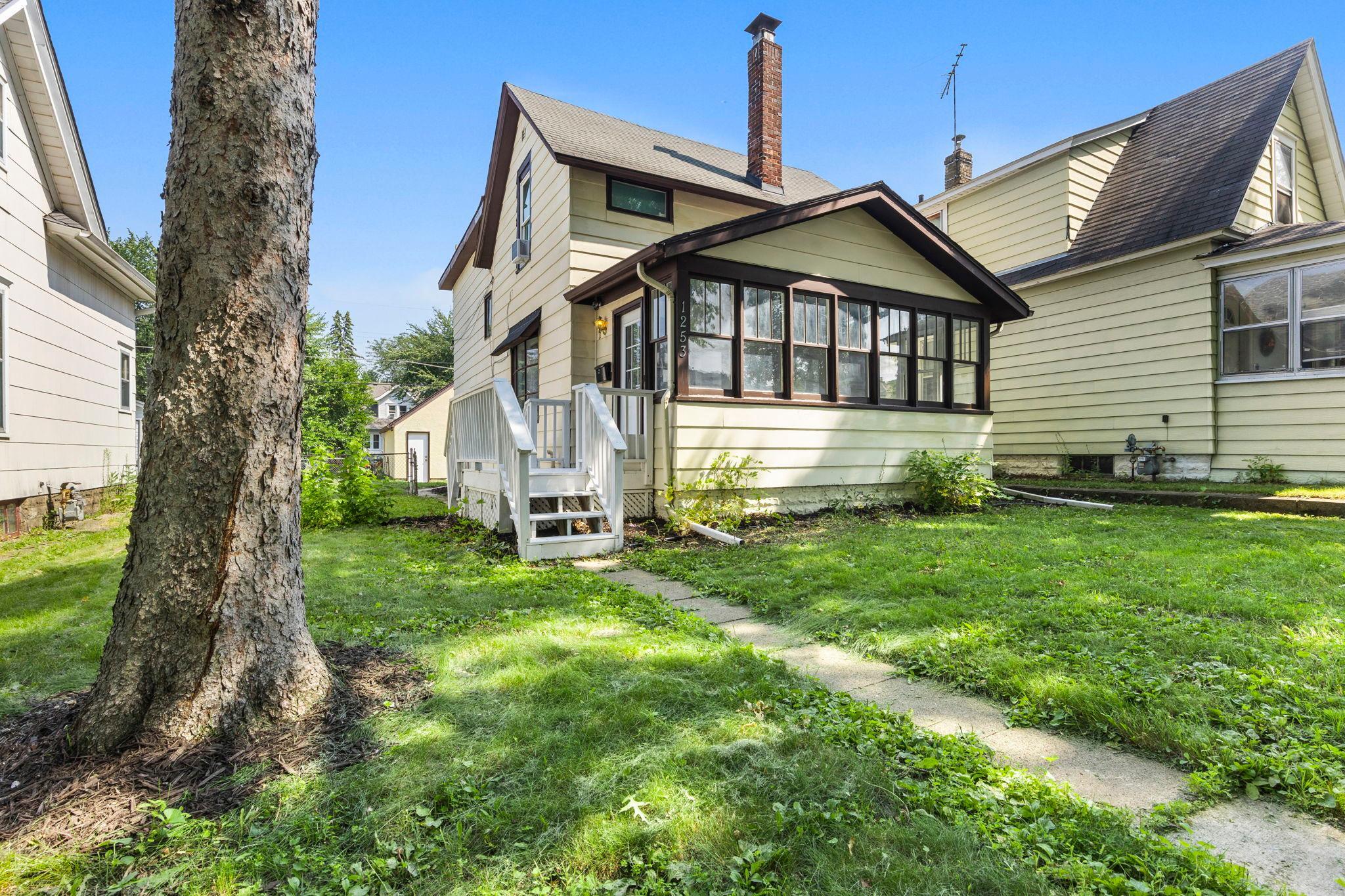 1253 Reaney Avenue Property Photo 1