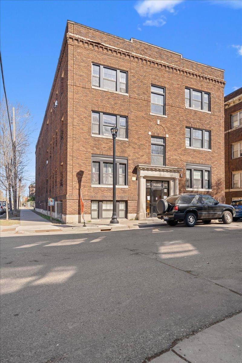 1901 Stevens Avenue 307 Property Photo 1