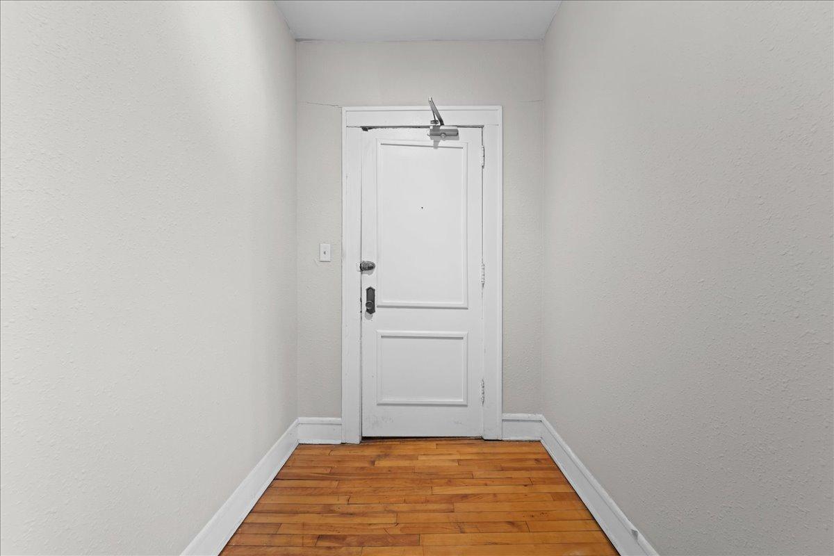 1901 Stevens Avenue 307 Property Photo 3