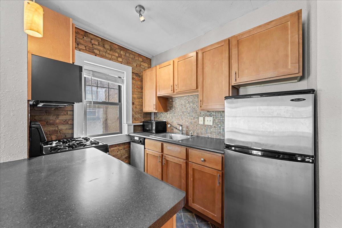 1901 Stevens Avenue 307 Property Photo 5