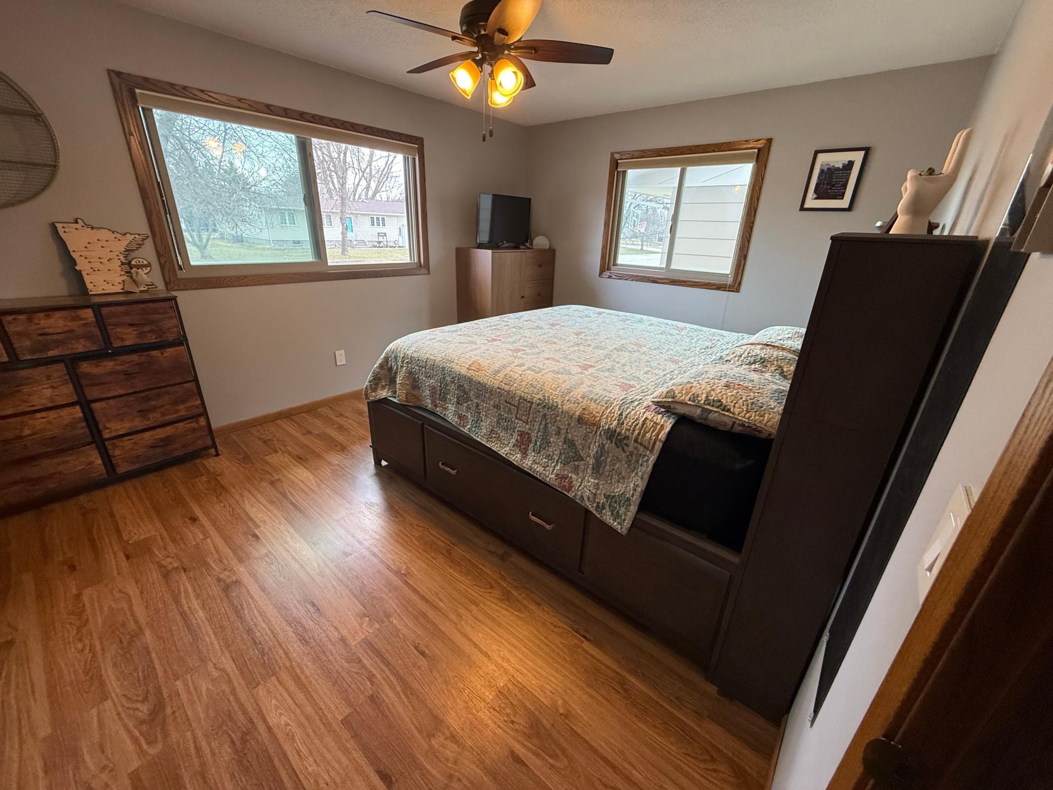 404 4th Avenue W Property Photo 14