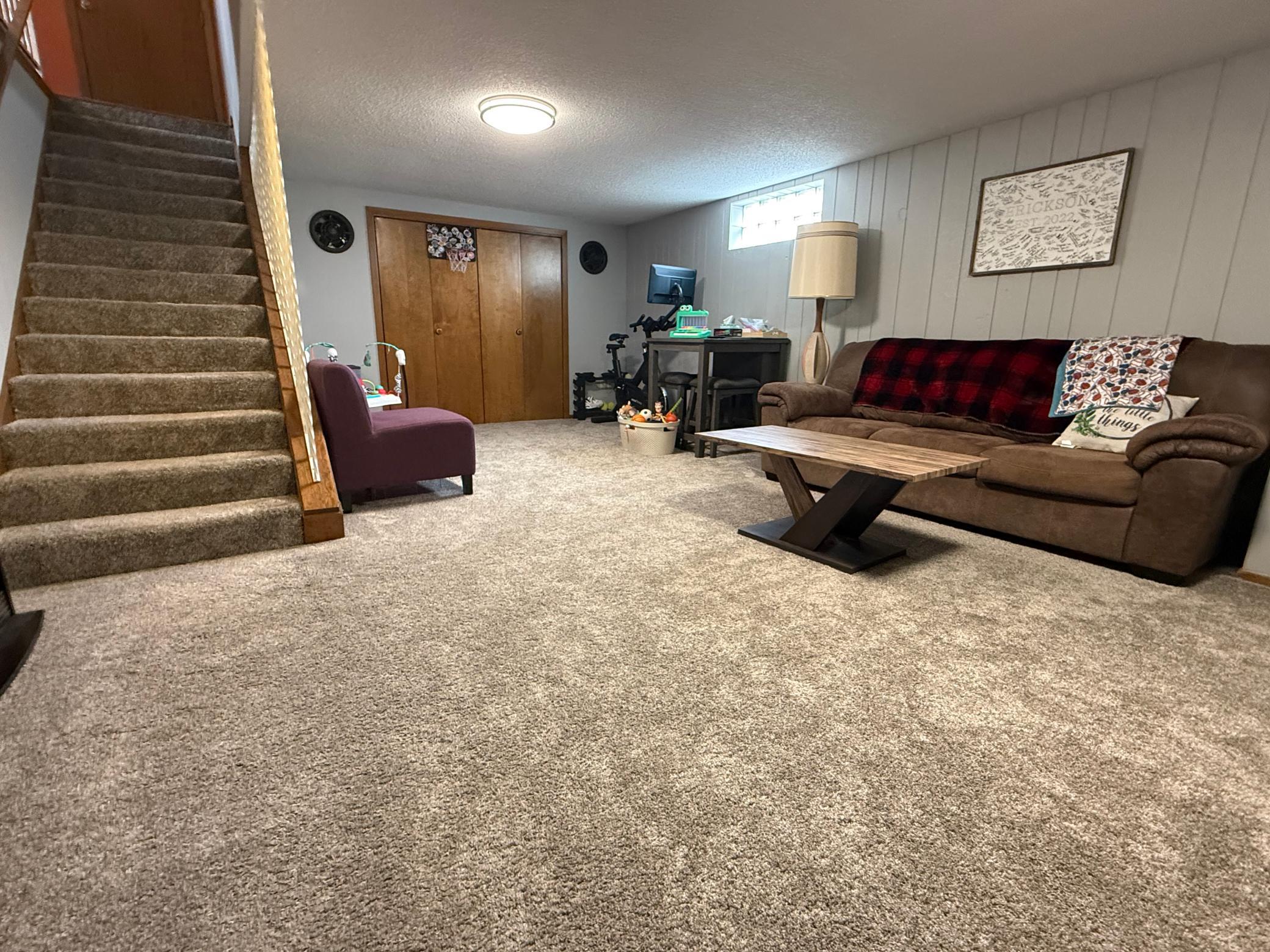 404 4th Avenue W Property Photo 18