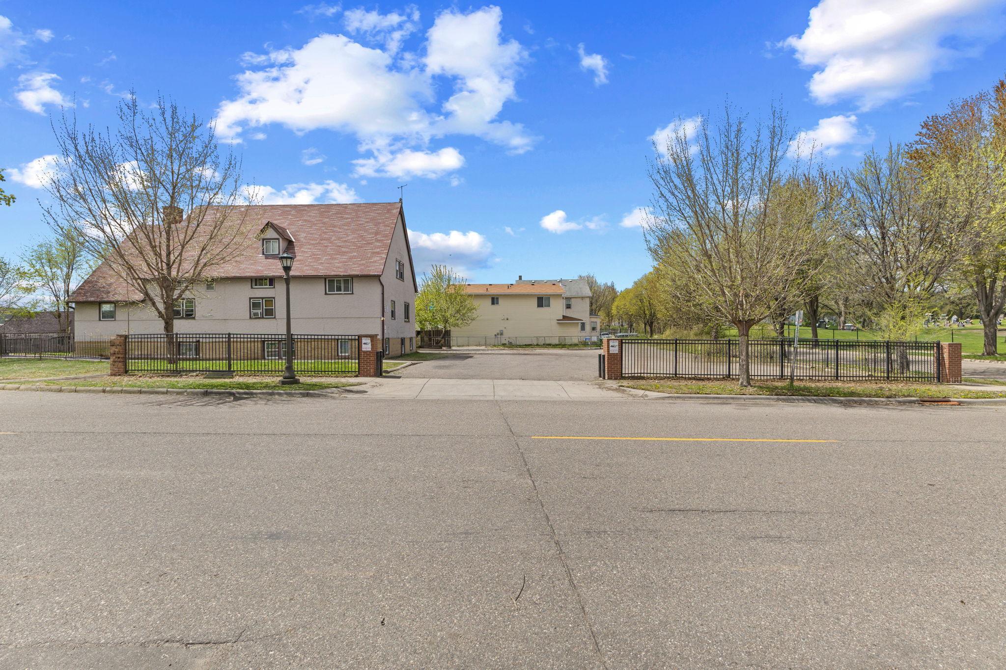 765 Jackson Street Property Photo 4