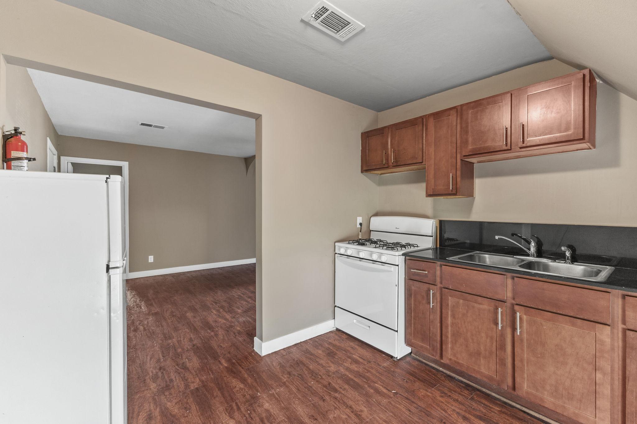 765 Jackson Street Property Photo 27