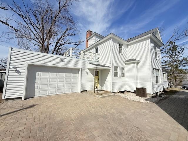 609 Lake Boulevard Ne Property Photo 1