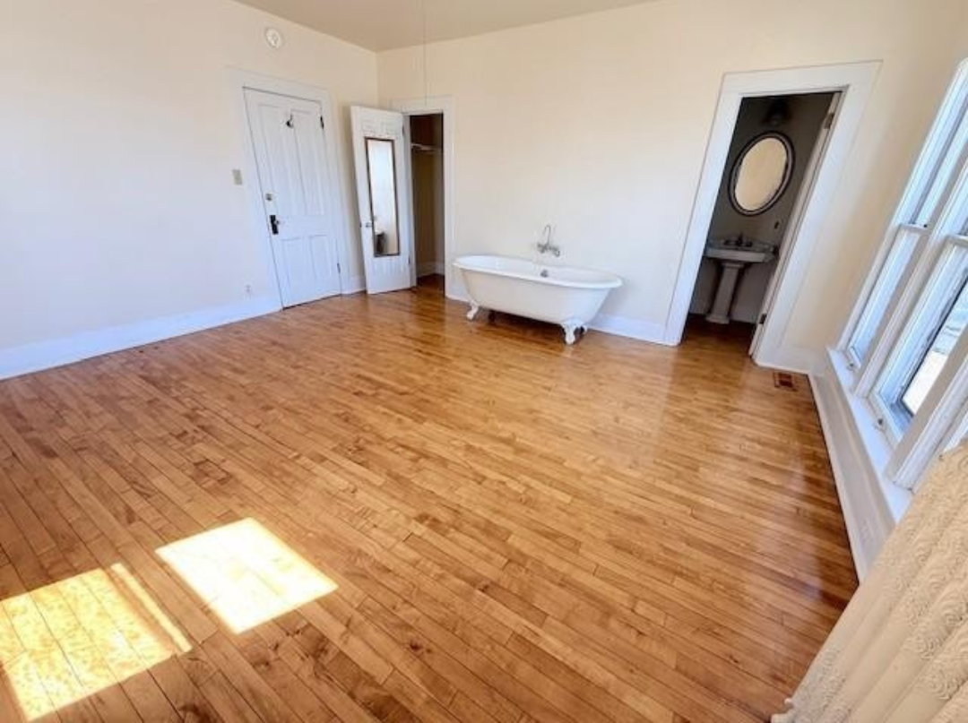 609 Lake Boulevard Ne Property Photo 18