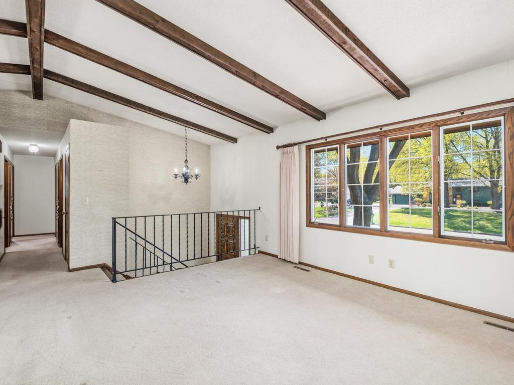 17210 13th Avenue N Property Photo 6